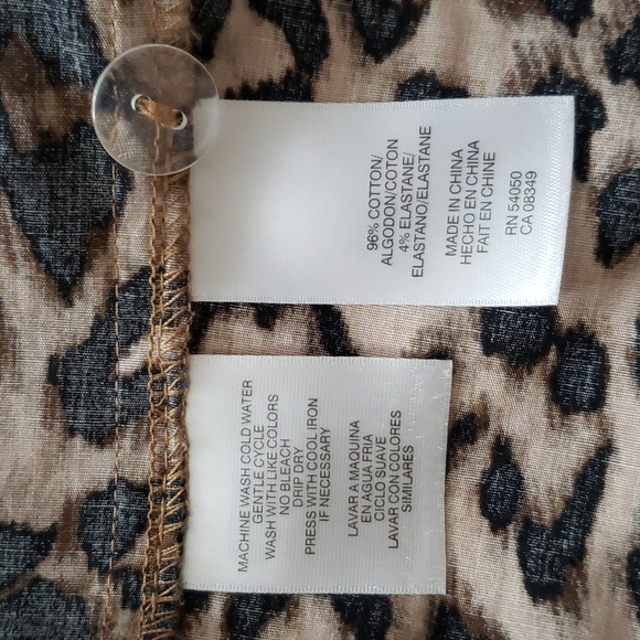 Jones New York Wrap front Blouse S EUC - Picture 7 of 9